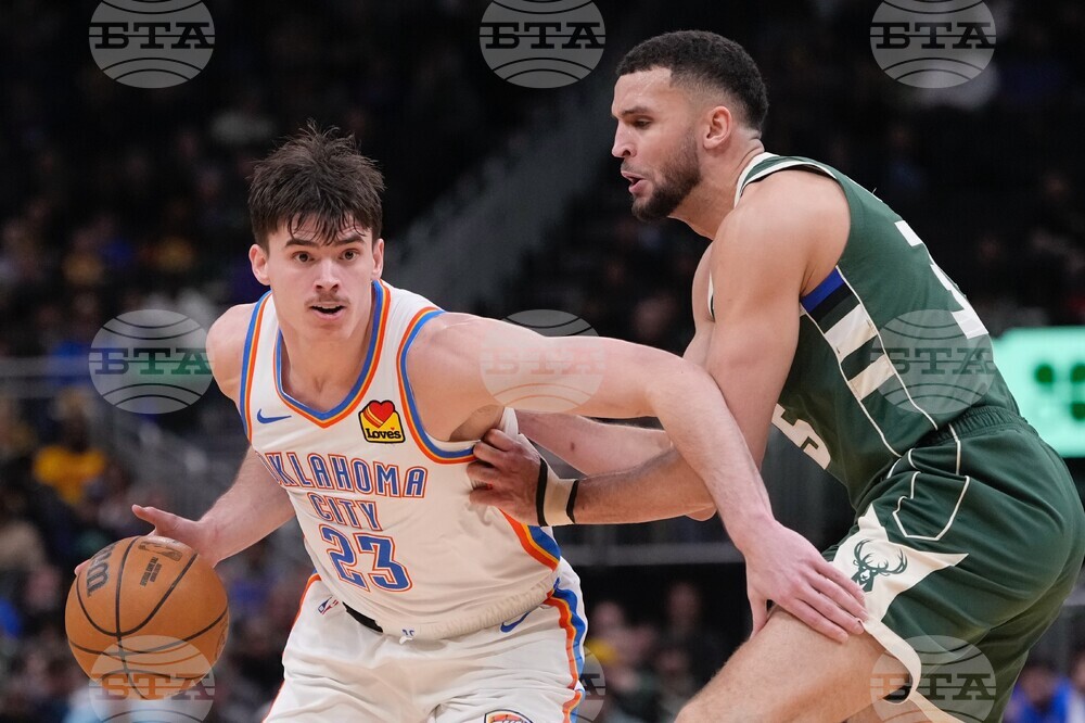 Thunder Bucks Basketball