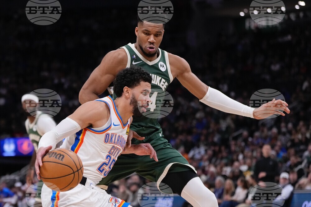 Thunder Bucks Basketball