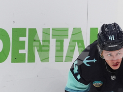 Islanders Kraken Hockey