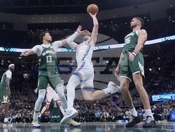 Thunder Bucks Basketball