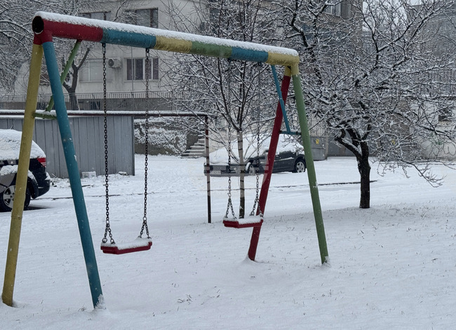 Meteorology Institute Issues Yellow Code for Ice in Sofia, Pernik, Montana