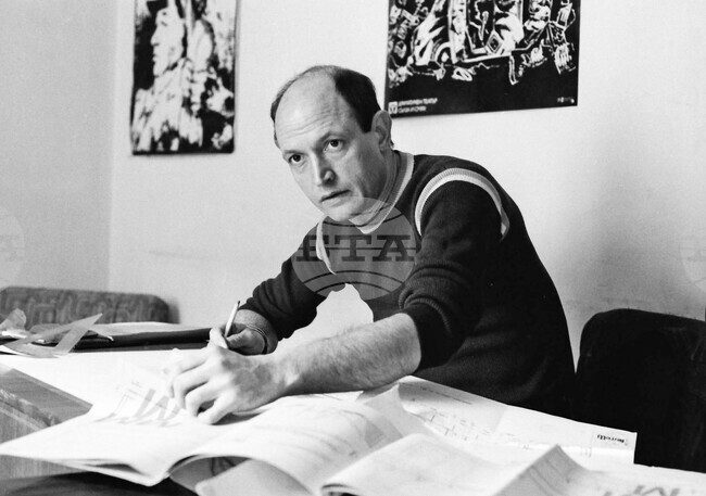 Пантомимата е изкуство, което ще живее и след нас, казва актьорът Вельо Горанов, който днес щеше да навърши 80 години