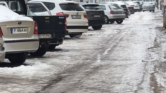 В четири общини в област Русе утрешният ден е обявен за неучебен 