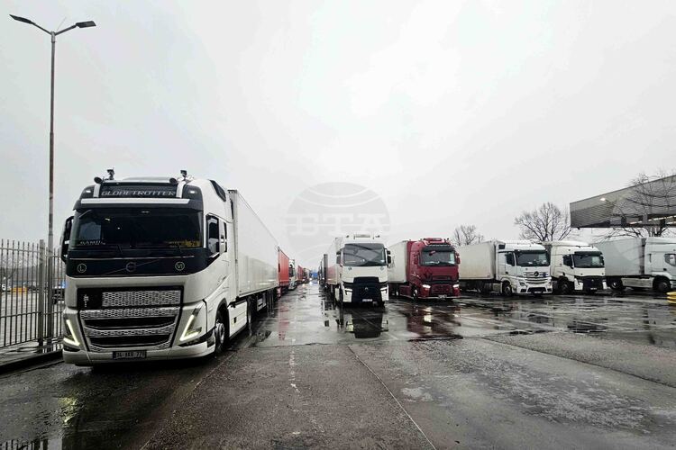 Интензивно е движението на граничния контролно пропускателен пункт ГКПП с Турция