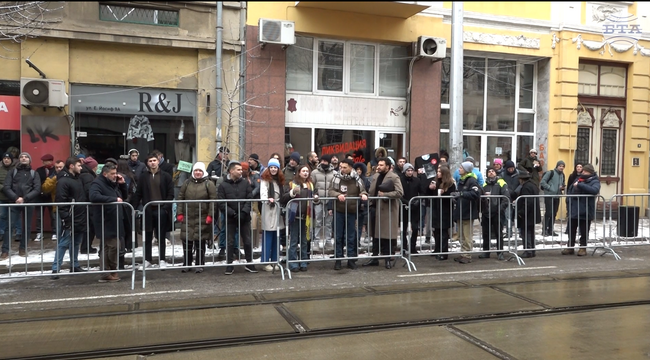 Граждани протестират пред ВСС с искане за оставката на и.ф. главен прокурор Борислав Сарафов