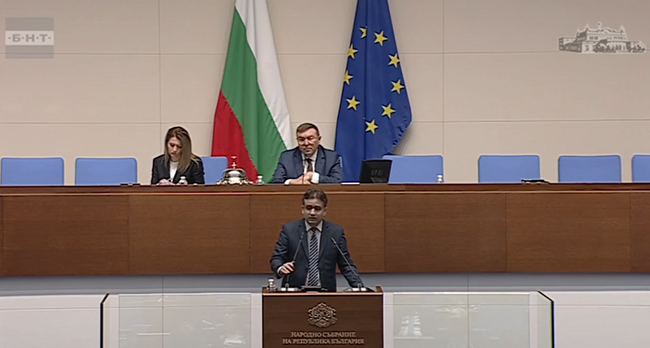 Няма никаква спешност в прокарването на Изборния кодекс, заявиха в декларация от „Продължаваме промяната-Демократична България“