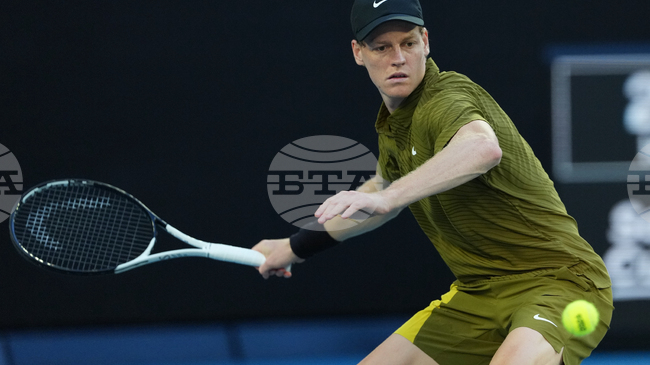 Яник Синер даде само седем гейма по пътя си към третия кръг на Откритото първенство на Австралия, Стан Вавринка записа рекордна победа