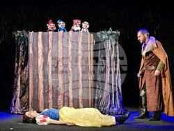 Добрич - „Снежанка и седемте джуджета" - спектакъл