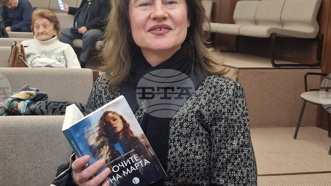 Изкуственият интелект може и да сe научи добре да анализира, но не и да пресъздава чувство, каза в Хасково писателката Светлана Николова 