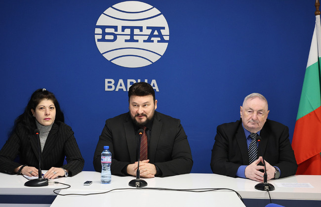 Пресконференция на кандидата за председател на Адвокатската колегия във Варна Светлозар Николов