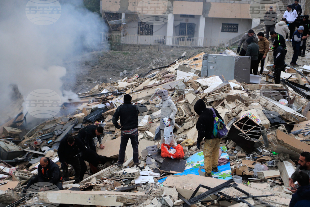 "Хизбула" каза, че израелски удар в Южен Ливан е убил телевизионен водещ