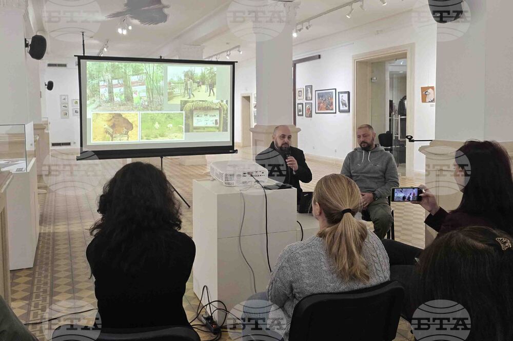 Фондът за дивата флора и фауна работи за опазването и връщането на лешоядите в България, каза Емилиян Стойнов, председател на фонда