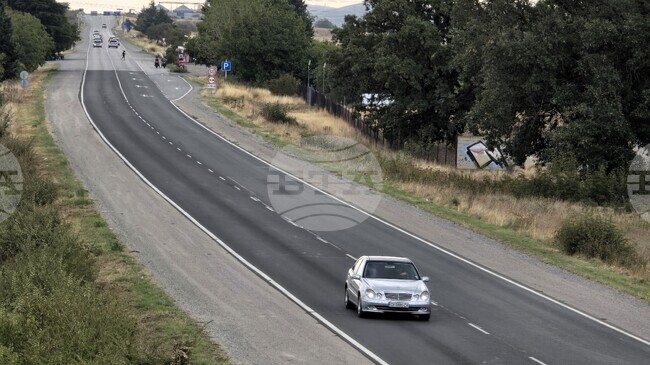 Ограничено е движението по проход Вратник в област Сливен заради водопроводна авария