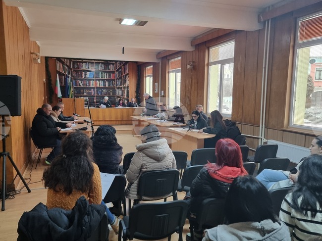 Общинският съвет в Брезник одобри промени в договора за управление на общинското дружество „Водоснабдяване“