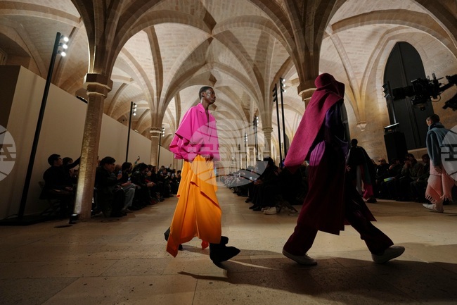 France Fashion Issey Miyake F/W 26/27