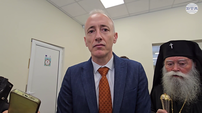 Не се предвижда удължаване на междусрочната ваканция за учениците, каза министърът на образованието и науката в оставка Красимир Вълчев