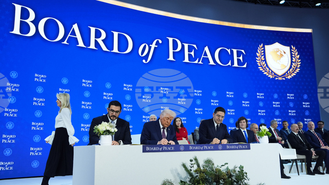 Румъния и Гърция са получили покани за първото заседание на Съвета за мир на 19 февруари, засега не са потвърдили участие