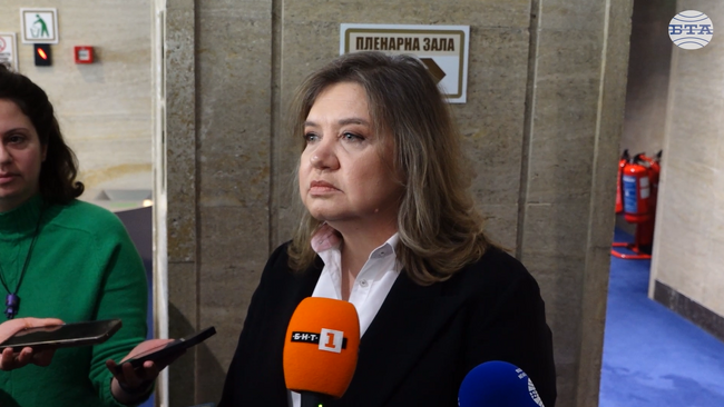 Този начин за включване на Изборния кодекс в дневния ред беше неправилен, коментира Наталия Киселова