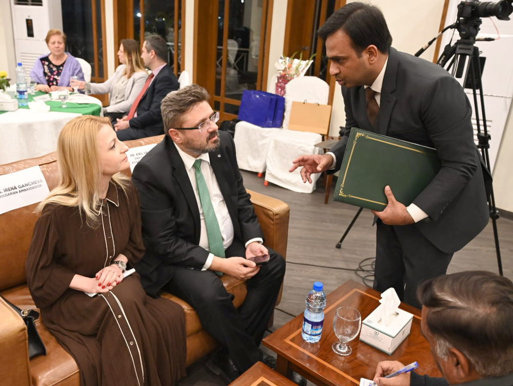 Пакистан - БТА и националната новинарска агенция на Пакистан АПП подписаха договор за обмяна на новини