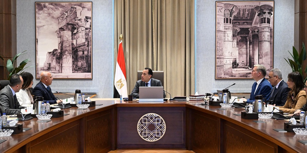 МЕНА: Египетският премиер заяви, че правителството работи за увеличаване на индустриалните и икономическите ползи от минните ресурси