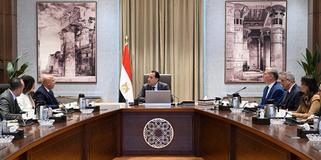 МЕНА: Египетският премиер заяви, че правителството работи за увеличаване на индустриалните и икономическите ползи от минните ресурси