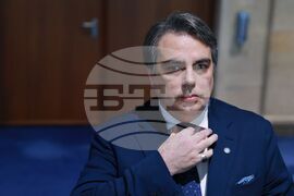 Народно събрание - Асен Василев - пресконференция