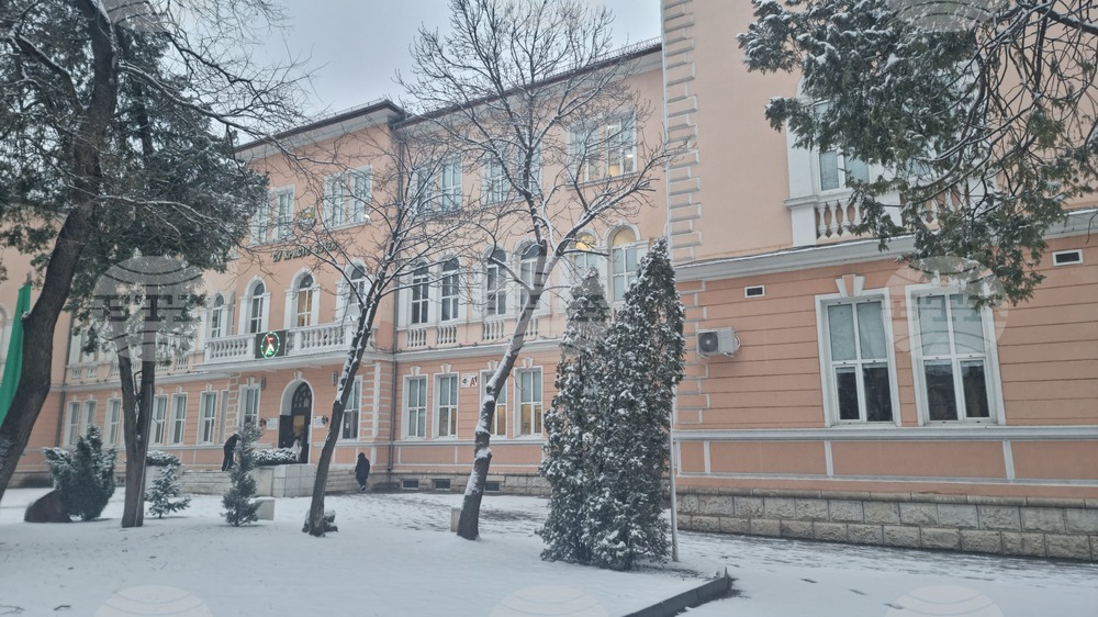 Демографският спад е водещ мотив за намаляване на броя паралелките в СУ „Христо Ботев“ във Враца, посочват от Общината