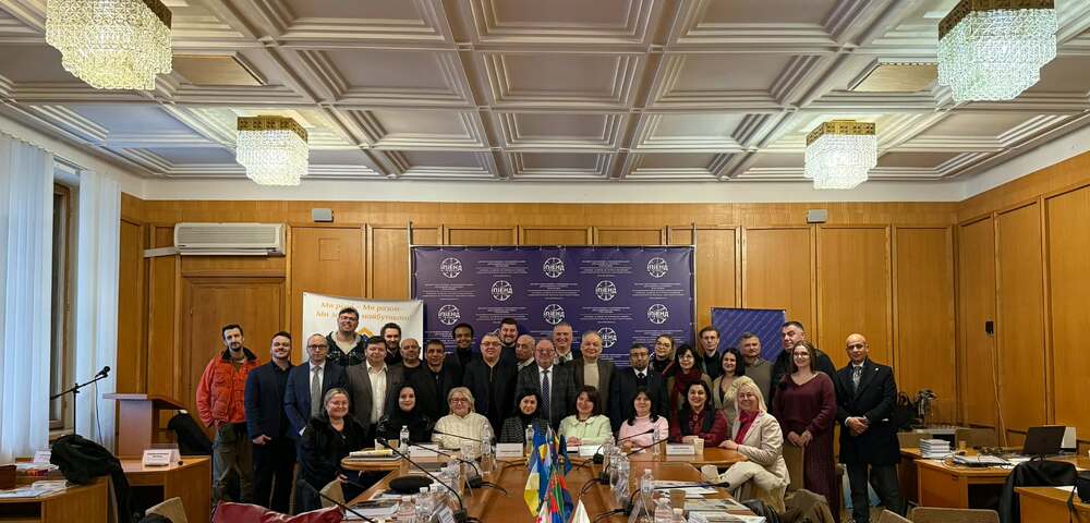 Представители на националните малцинства отбелязаха Деня на единството на Украйна с кръгла маса в Киев днес