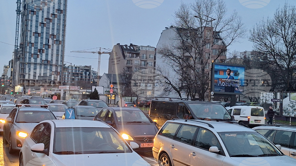 Столица - аварирал автобус