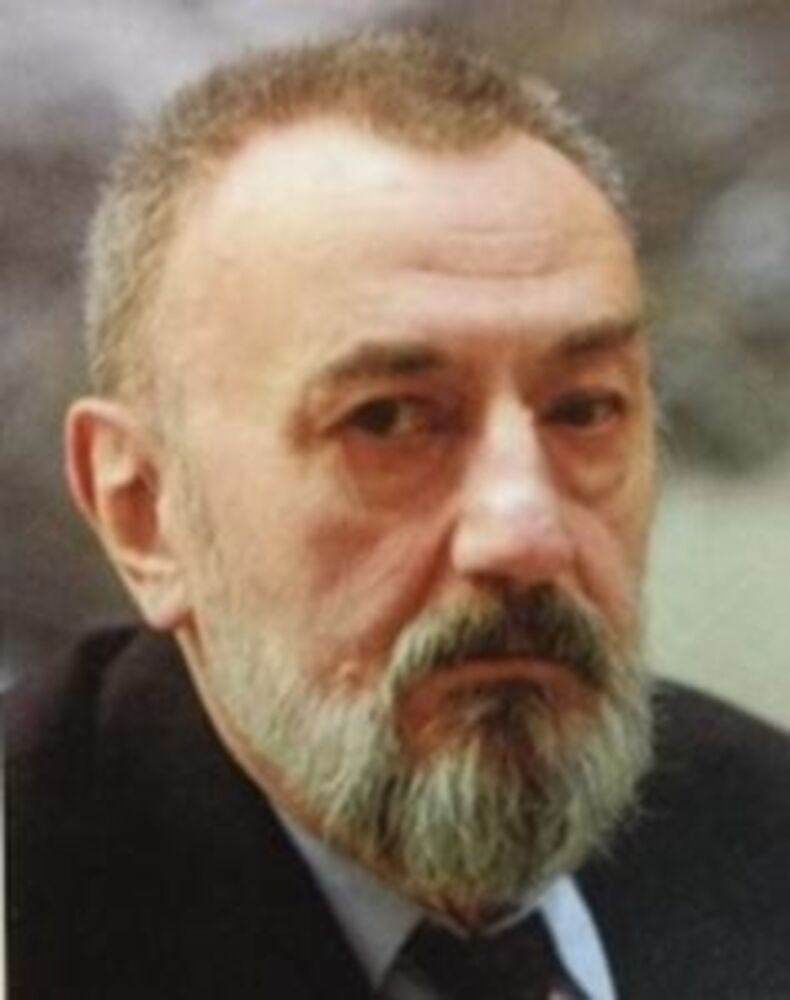 Отиде си писателят Петър Велчев