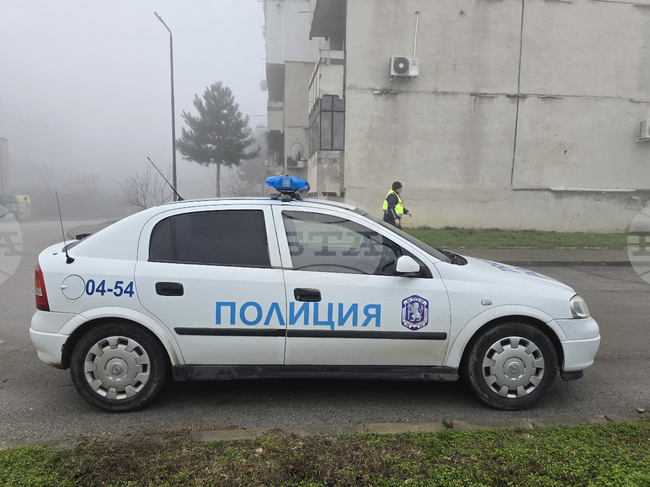 Полицаи задържаха 34-годишен мъж от Свищов за домашно насилие над жена му