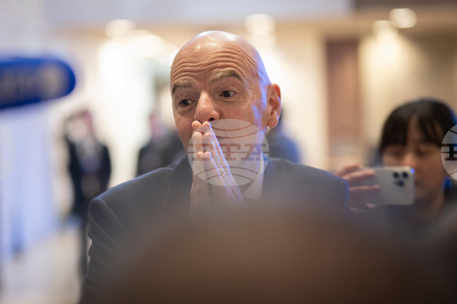 Джани Инфантино: "ФИФА трябва да обмисли отмяна на санкциите срещу руските отбори"