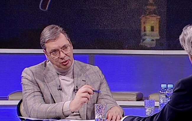 Сърбия трябва да настигне България по заплати и да я задмине по чуждестранни инвестиции, заяви сръбският президент