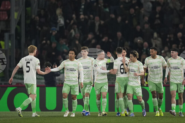 Селтик си осигури услугите на двама футболисти под наем