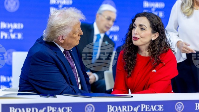 КосоваПрес: Когато Америка води, мирът е по-сигурен, каза президентът на Косово Вьоса Османи след среща с президента на САЩ Доналд Тръмп