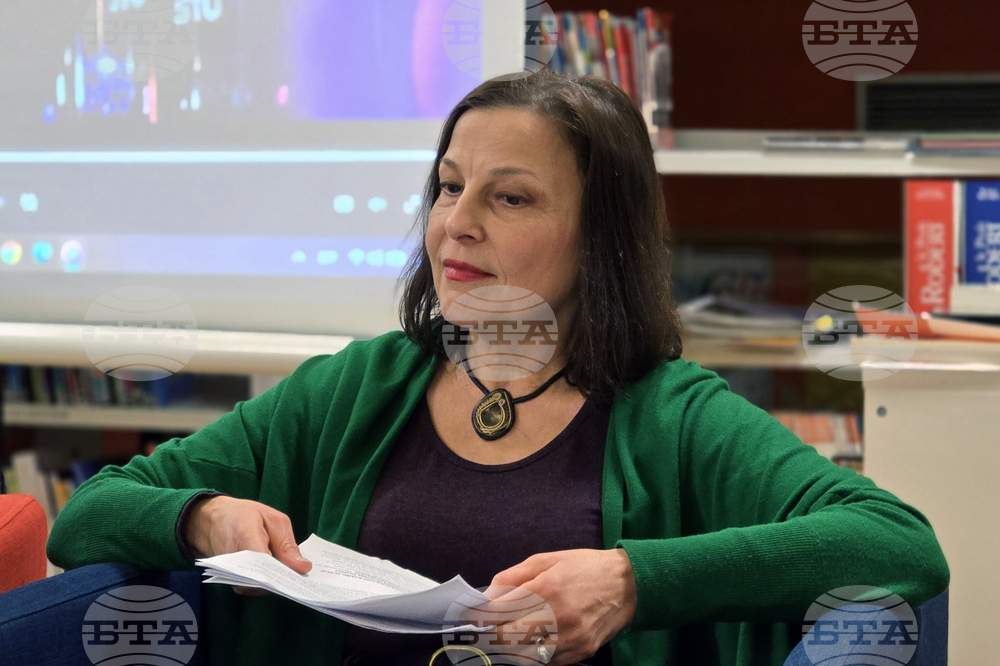 Френски институт - литературна дискусия „Кинороман“