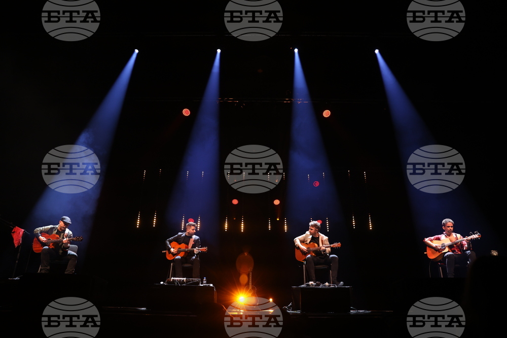 Квартет 40 FINGERS - концерт