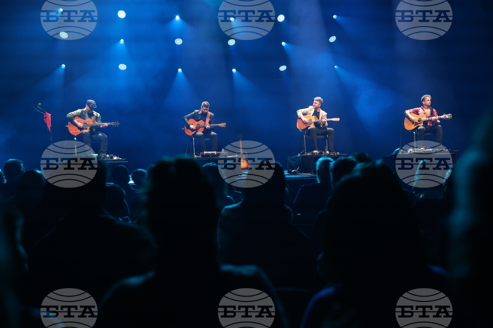 Квартет 40 FINGERS - концерт