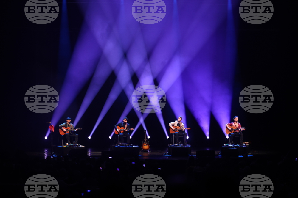 Квартет 40 FINGERS - концерт