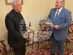 Снимка: Посолство на Република България в Братислава, Словакия 