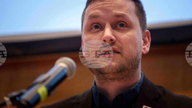 Премиерът на Гренландия отхвърли идеята на Тръмп за изпращане на кораб болница от САЩ 