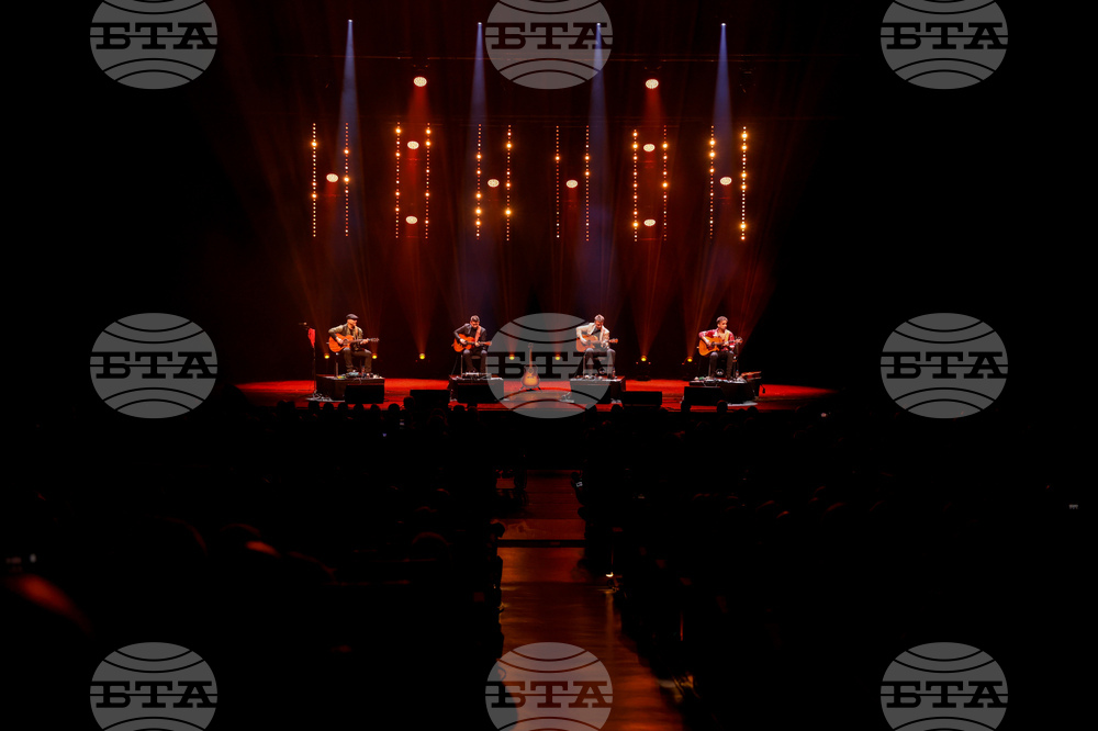 Квартет 40 FINGERS - концерт