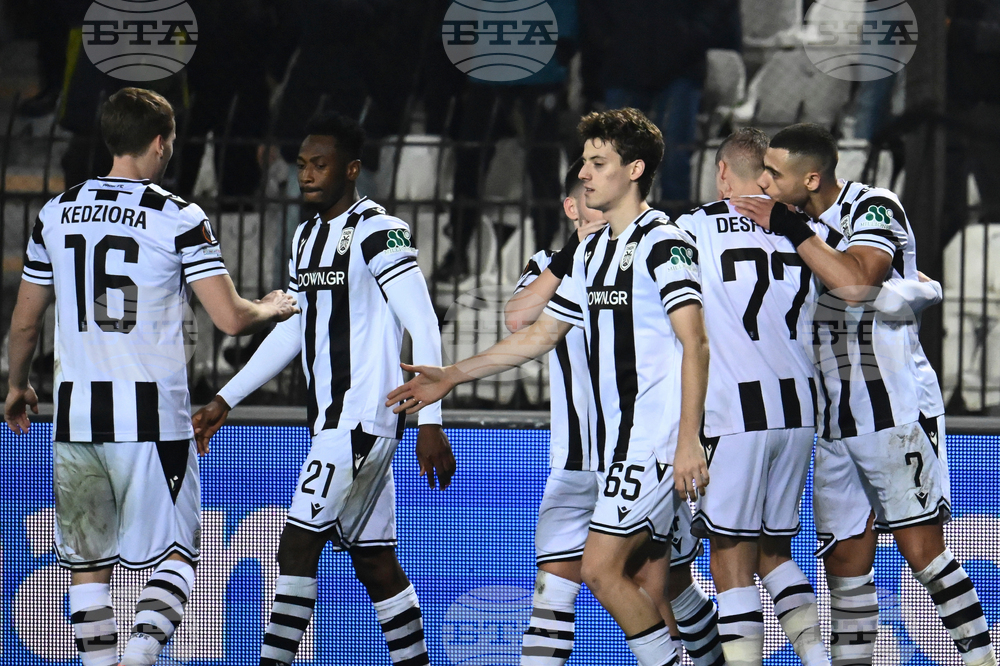 ПАОК, Олимпик Лион и Астън Вила постигнаха победи в ранните мачове на Лига Европа