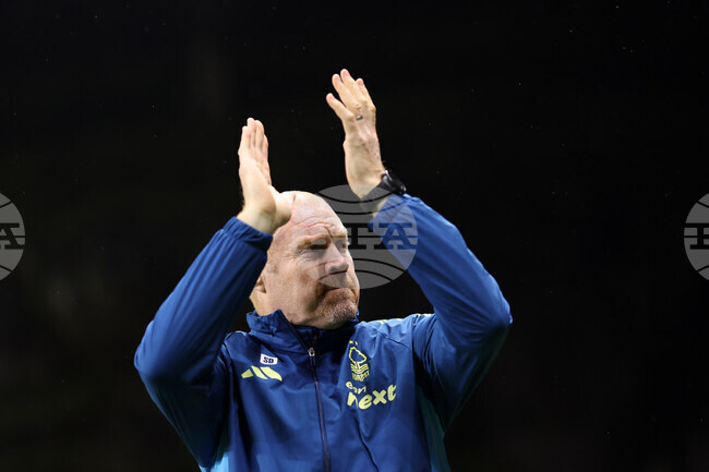 Тотнъм обмисля да назначи Шон Дайш, за да спаси отбора от изпадане в Чемпиъншип