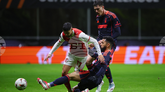 Челси и три други клуба се интересуват от халф на Ювентус