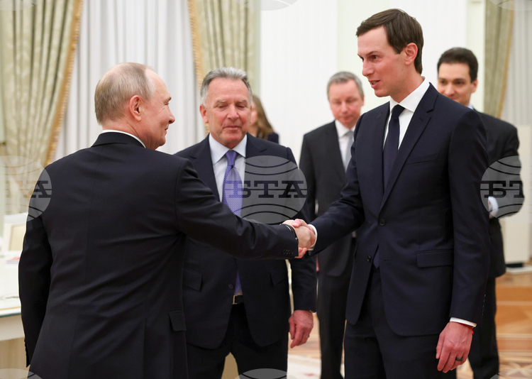 Руският президент Владимир Путин започна среща с американските пратеници Стив