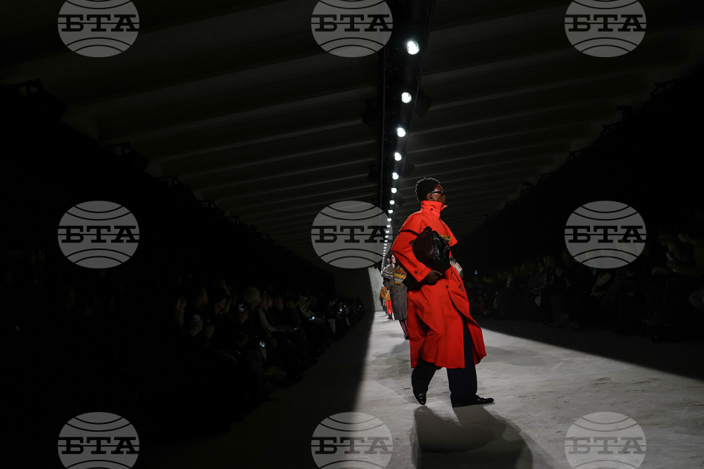 France Fashion Dries Van Noten F/W 26/27