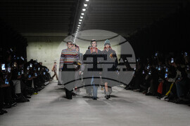 France Fashion Dries Van Noten F/W 26/27