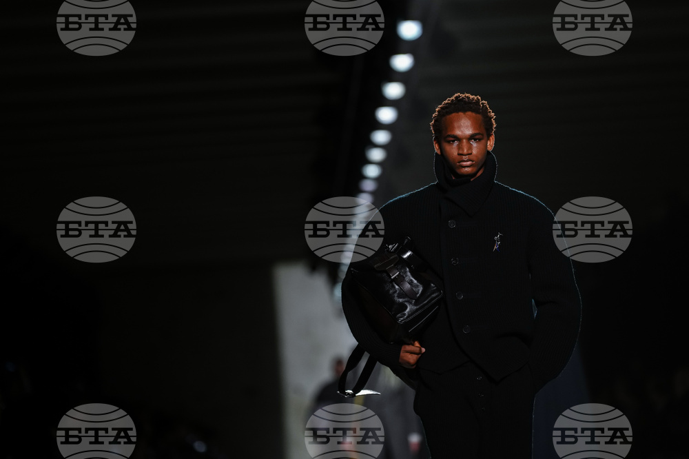 France Fashion Dries Van Noten F/W 26/27