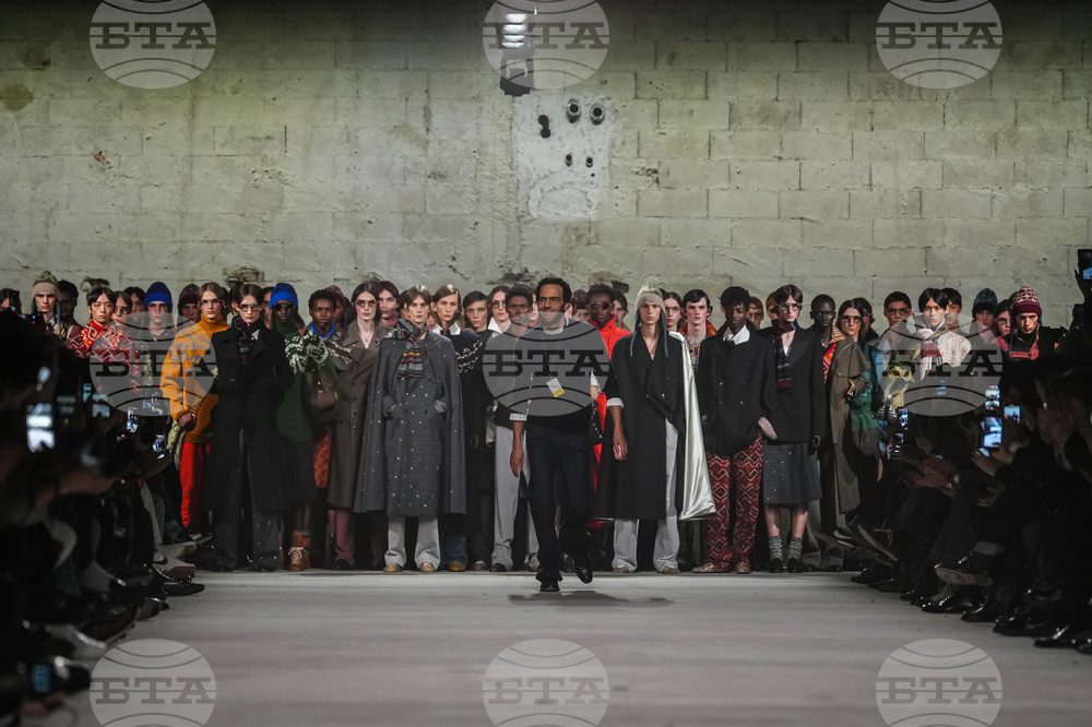France Fashion Dries Van Noten F/W 26/27